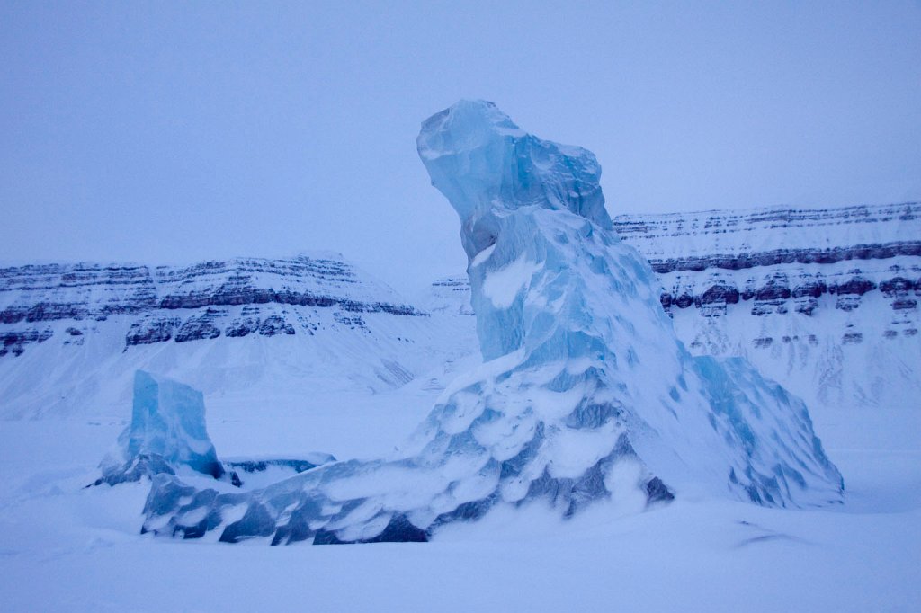 IMG_4139.jpg - ein eingefrorener Eisberg